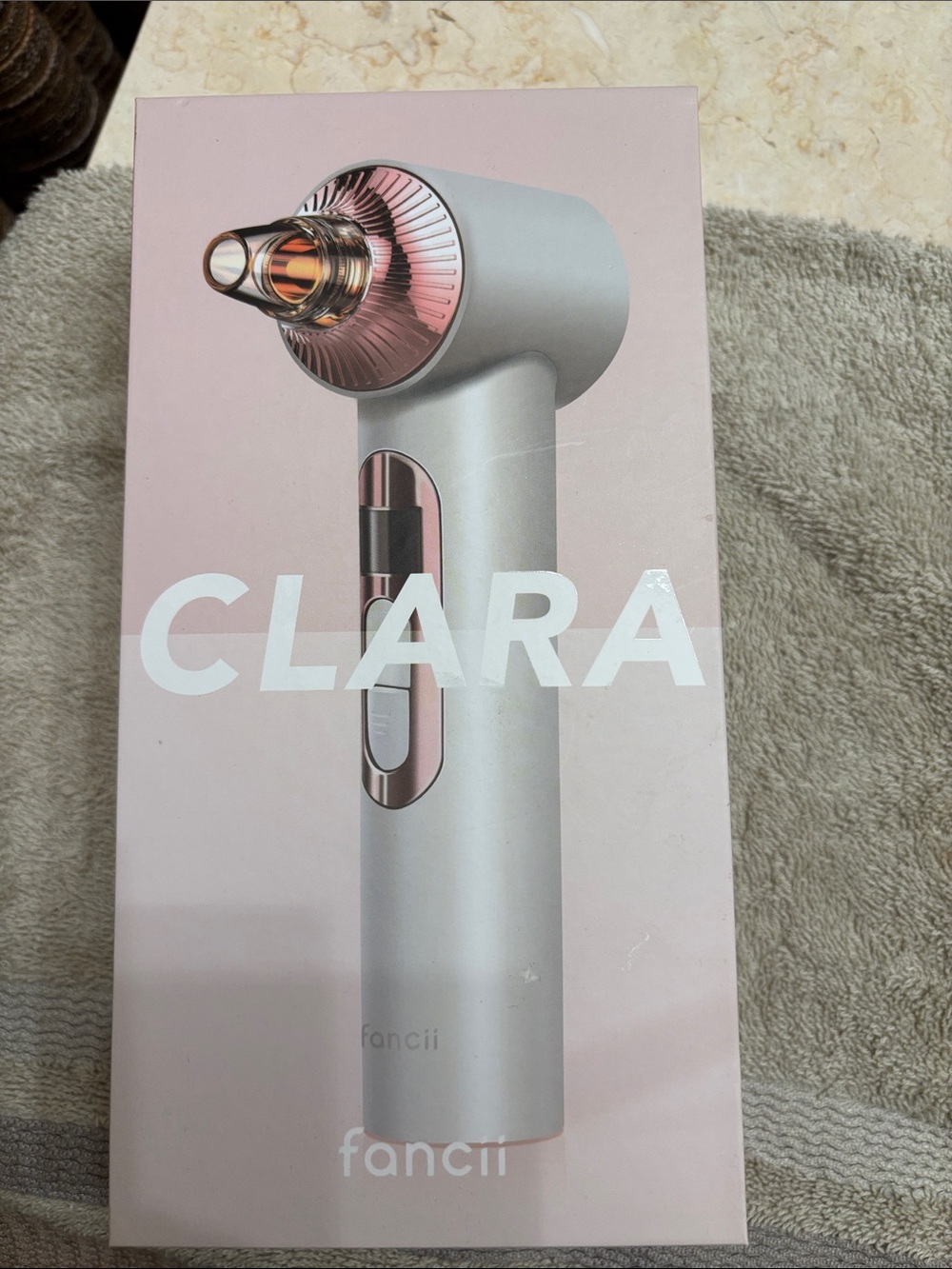 Clara Facial Acne Extractor - White/Pink